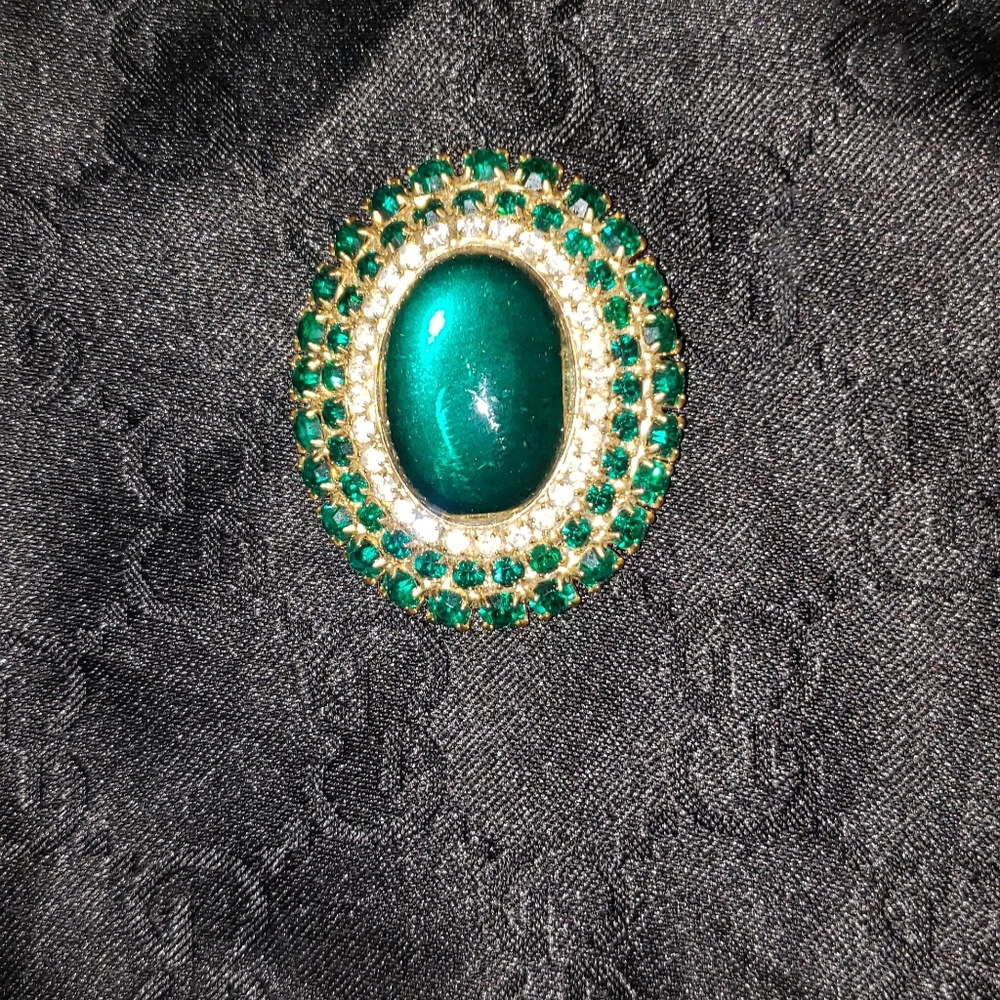 Women's christmas pendant